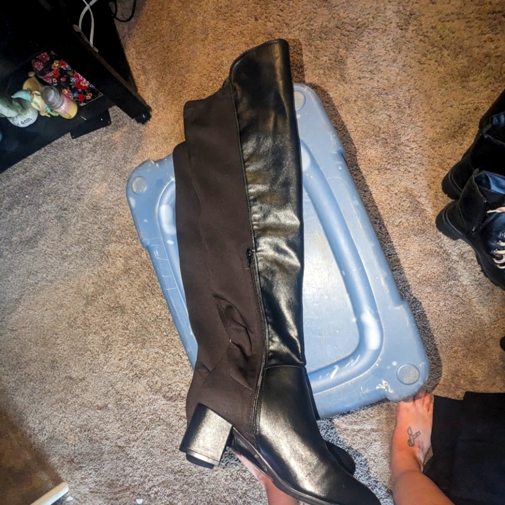Women's shoes and boots